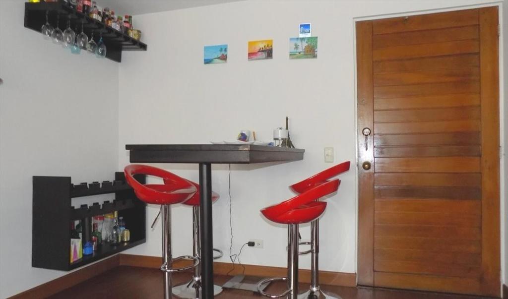 Room And Private Bathroom At Chapinero Alto Bogotá Zewnętrze zdjęcie